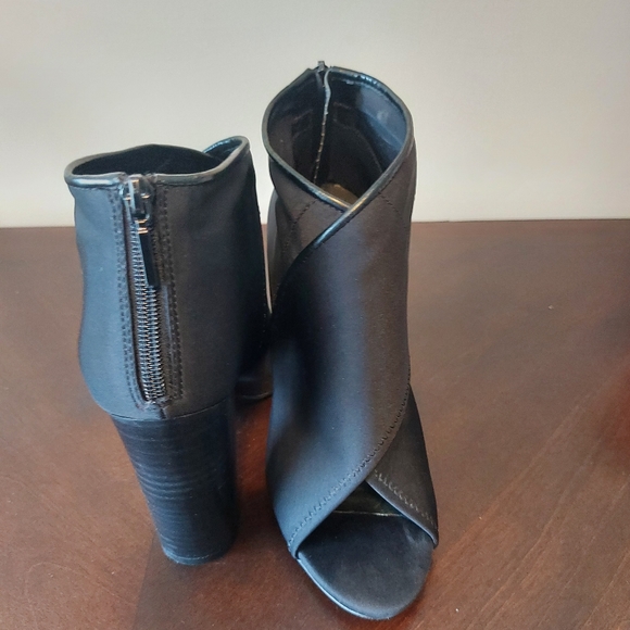 Fabric shootie - Picture 2 of 2